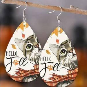 Thanksgiving earrings ~ Cat earrings ~ Fall Earrings ~ Hello Fall ~ in Gift box